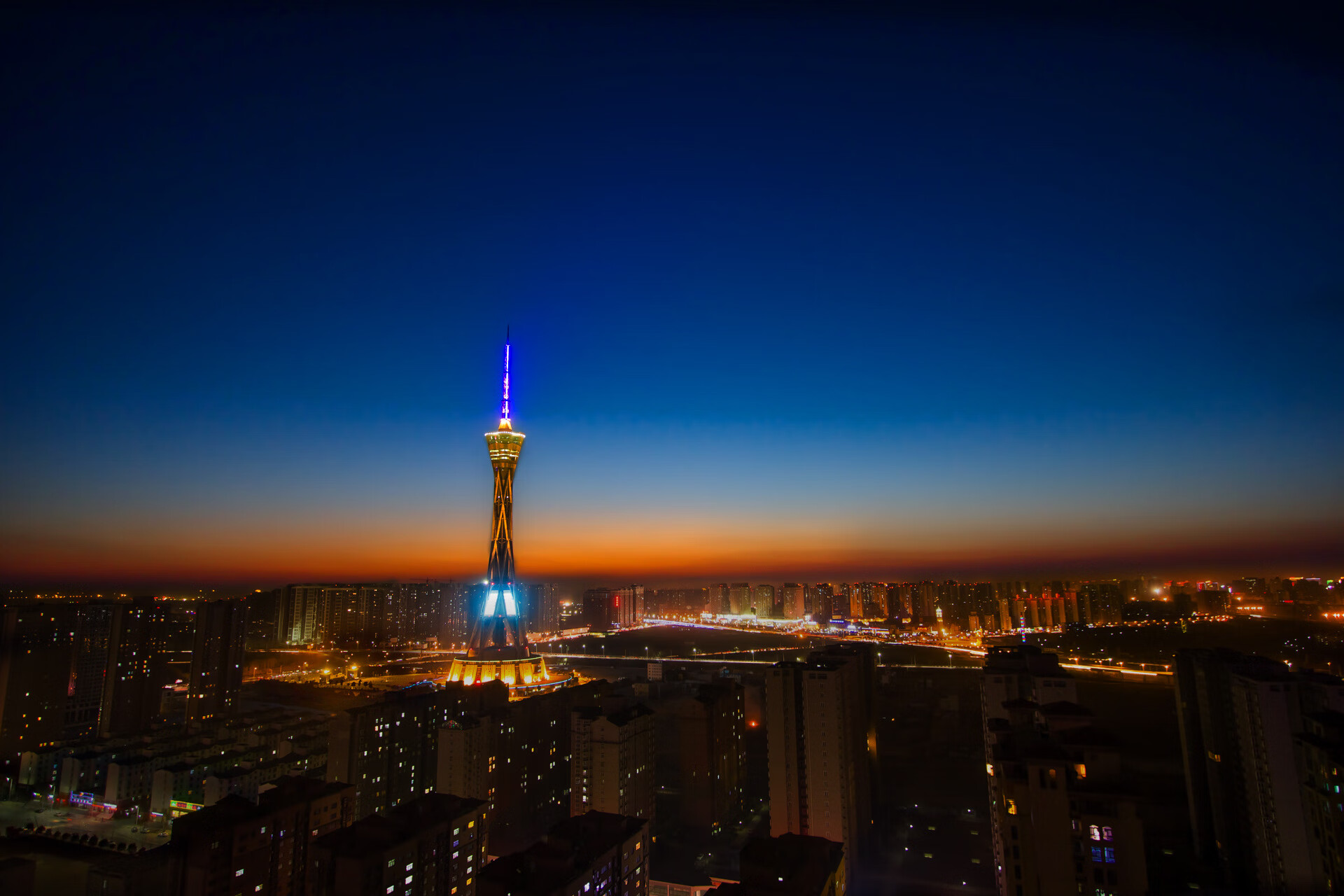 中国三人篮球男队攻防配合紧密，3人篮球中国队