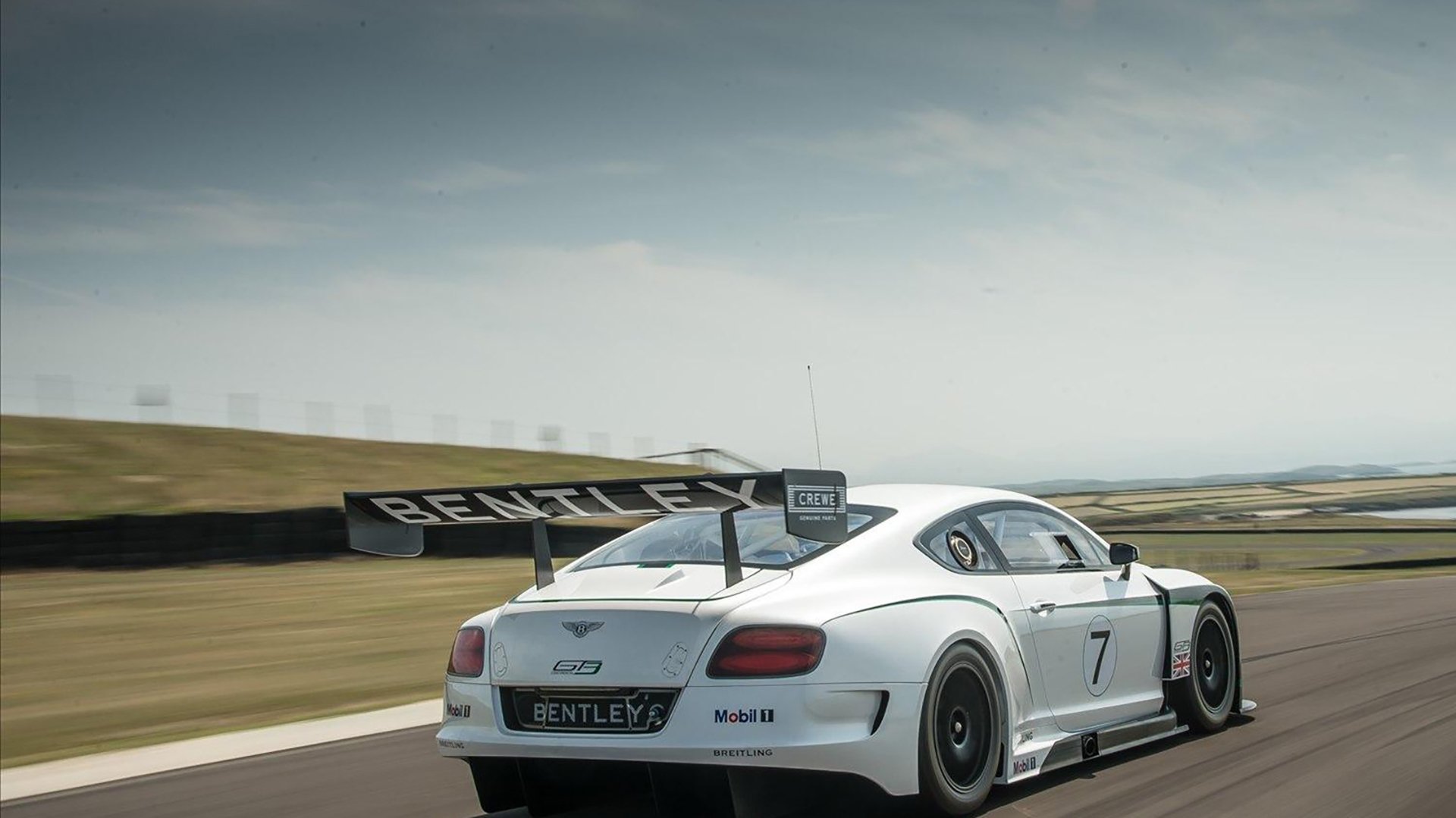 尤文图斯高位逼抢迫使对方频繁失误，尤文图斯高层都有谁